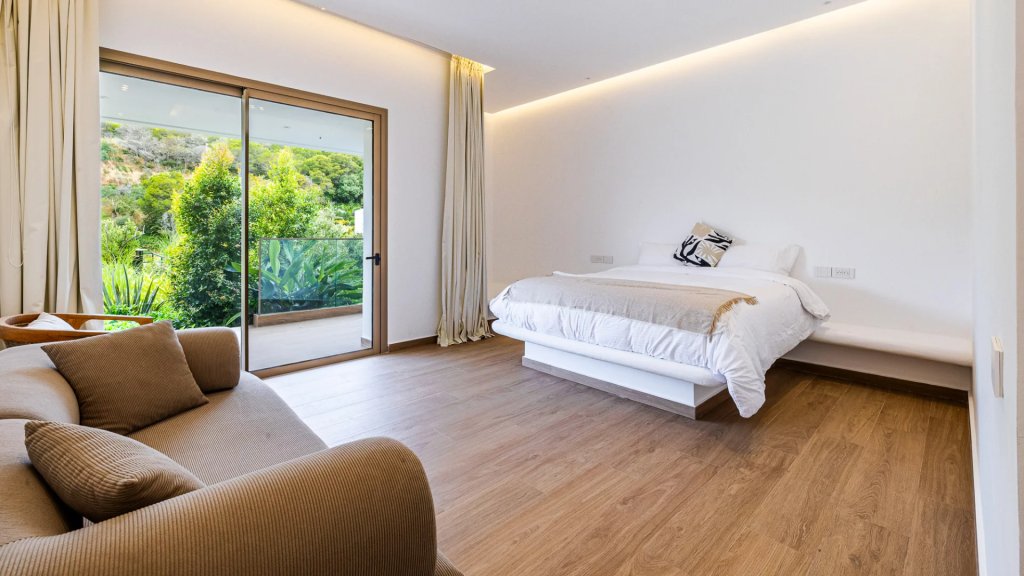 Suite 21